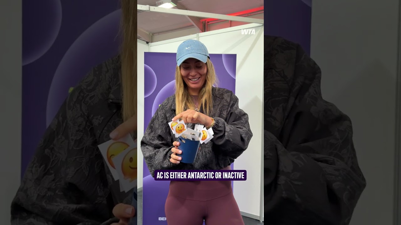“this happens all the time” 😅 Which emoji?! with Paula Badosa! #wta #tennis #travel