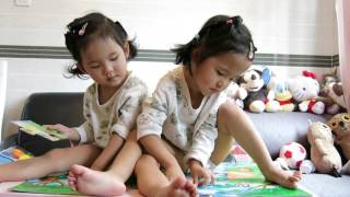 Aliza & Naomi 2015102102