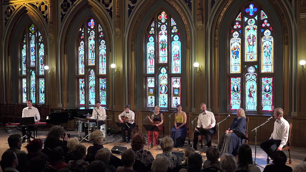 Kā debesis - Miltiņu ģimene (K. Miltiņš, A. Miltiņš, J. Miltiņš), D. Tarasovs un V. Samts