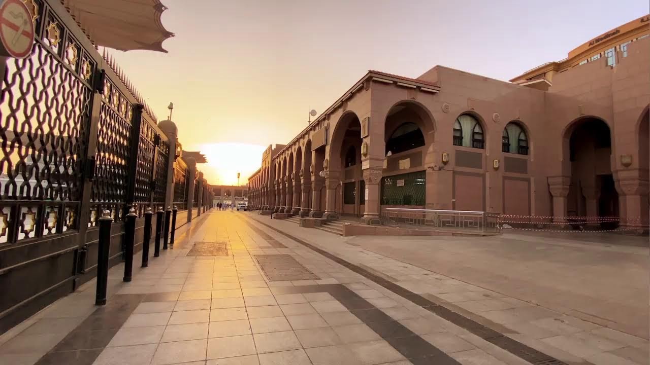 Dengarkan Setiap Pagi, Rasakan Keajaibannya: 5 Surat Pilihan Merdu