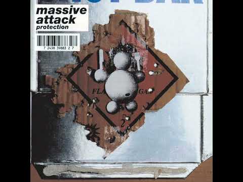 Massive Attack - Spying Glass