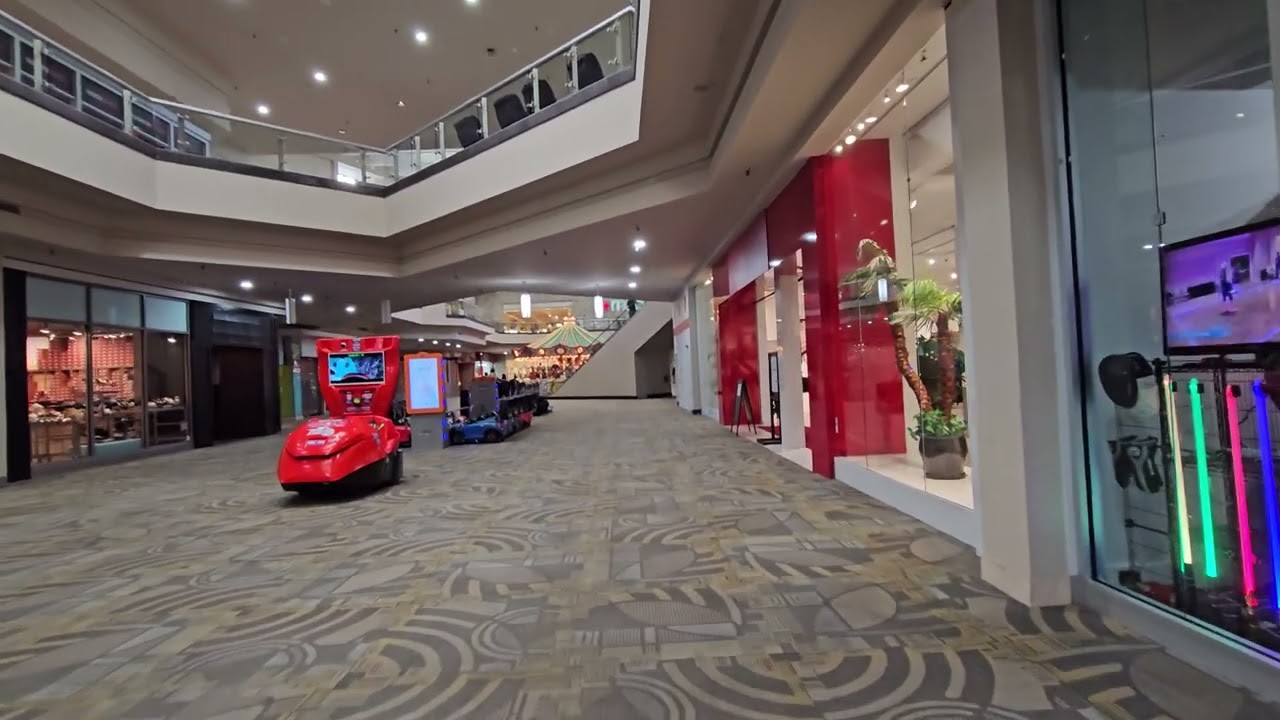 Westminster Mall in 4K