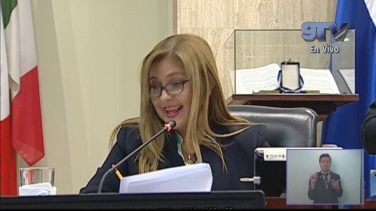 PATRICIA VALDIVIESO elton john