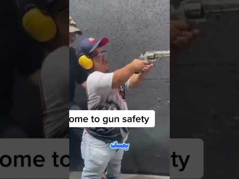 مش تشدد ليه يثبتوا السلاح بسلاسل في الميدان