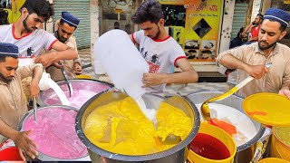 Refreshing Mango and Strawberry Juice Selling | Amazing Street Drink of Karachi Pakistan