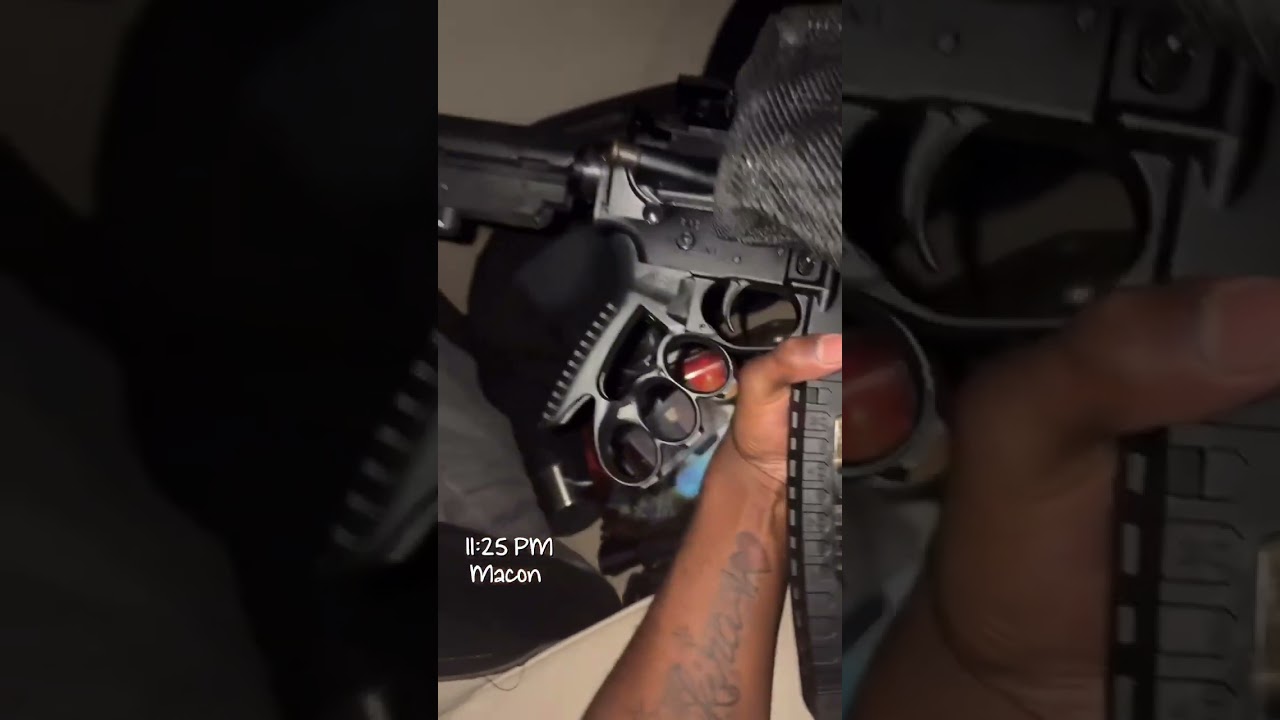 Ar15 pistol 7.5 inch with super safety , cookie cutter , knuckle handle