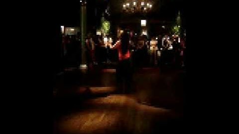 Demo salsa Café Local in Antwerpen