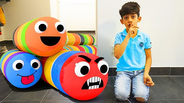 Jason और Alex बच्चों के लिए मोबाइल गेम खेलते हैं | वास्तविक जीवन में वीडियो गेम के नायक!