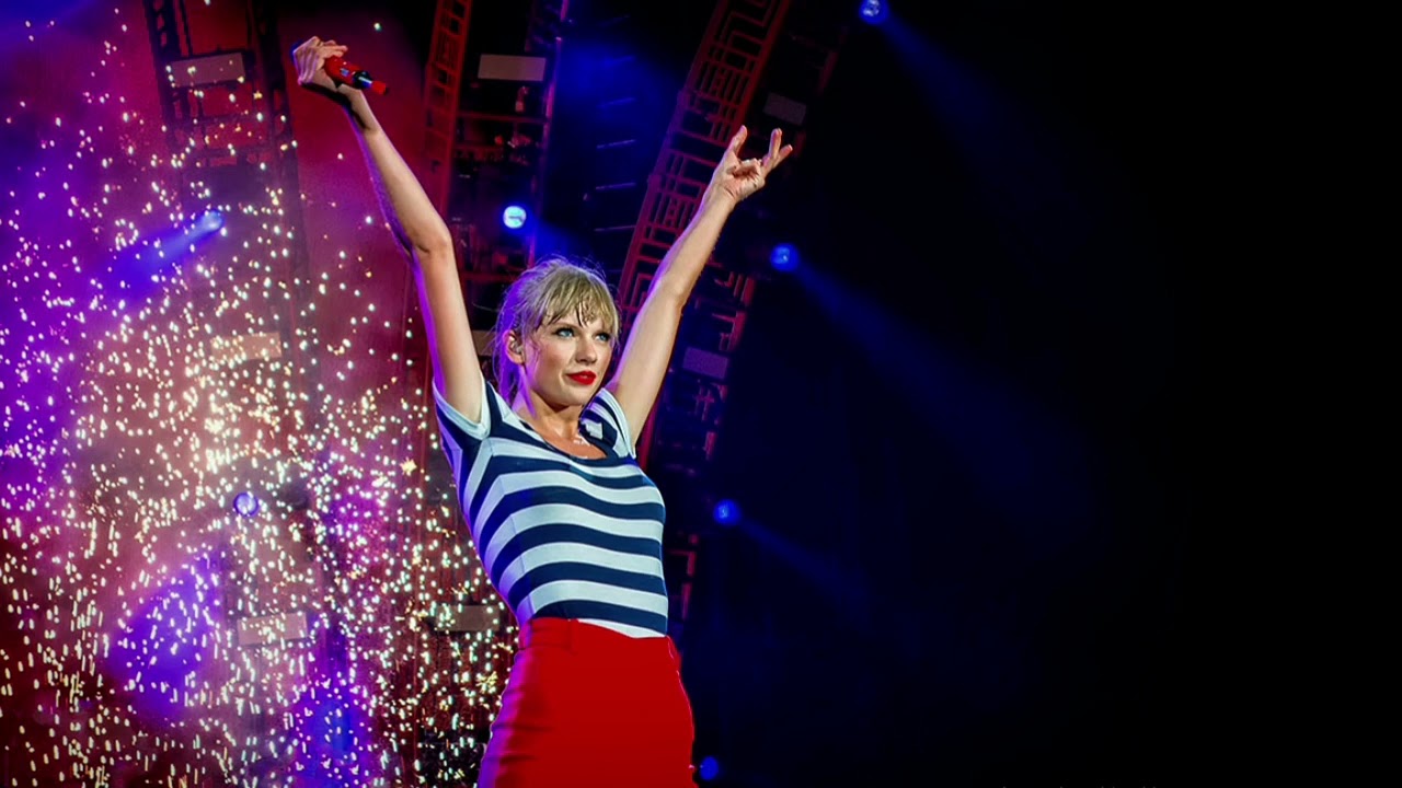 Taylor Swift - Sparks Fly (Red Tour) [Backtrack + Instrumental]