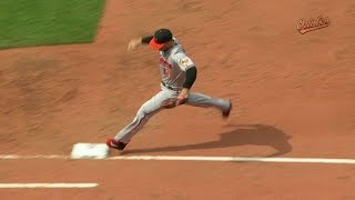 BAL@BOS: Davis dives to rob Bogaerts of a hit in 3rd