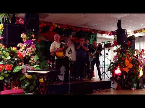 BLUES JAM ~ Whole Lot Of Shakin' Goin' On ~ LEYTONSTONE, LONDON, UK #Harmonica