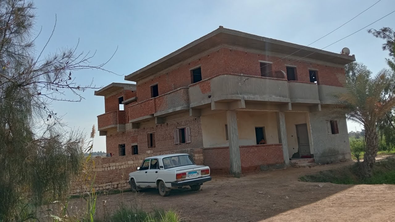 منزل على مساحه 3فدان أرض زراعية مسجلة للبيع للتواصل محمود للتسويق العقاري 01010150636