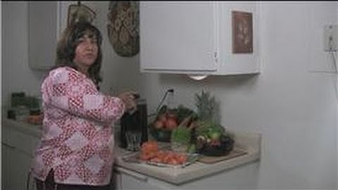 Fruit & Vegetable Juice With a Juicer : How to Make Tomato Juice From Fresh Tomatoes