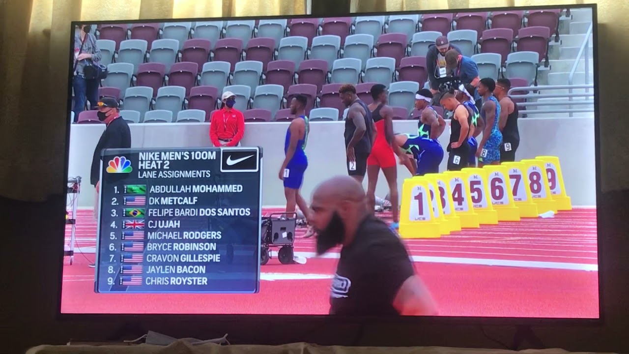 DK Metcalf running 100 meter dash!!! - YouTube