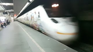 太魯閣彩繪！台鐵萬華站列車紀錄（拍到兩班復興）