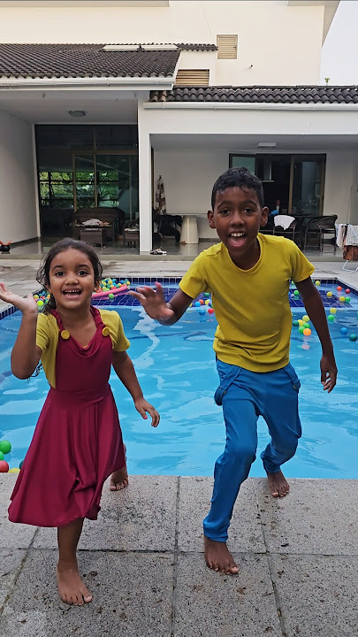 Diving in the pool 😱😨🤩 #funny #comedy #funnyvideo #fun #water #pool #funnymoments #memes
