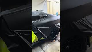 Wrapping process on BMW M4 Competition #car #skyline #gtr #r32 #showcar #SUPER #exhaust #stripes