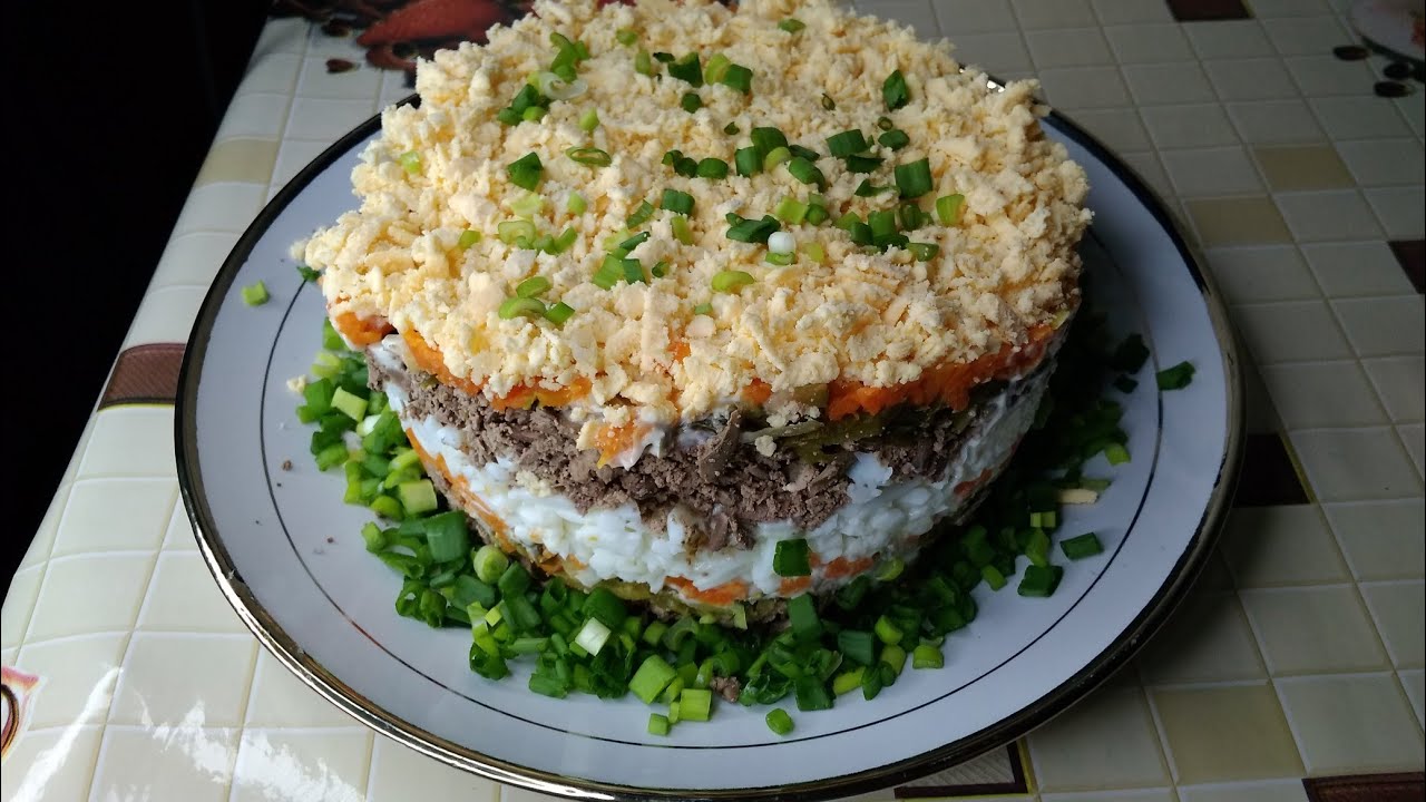 Ну очень вкусный салат с куриной печени .
