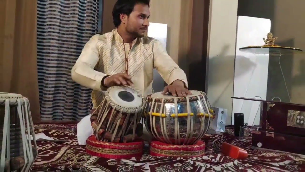 Famous Kayeda of Lucknow Gharana . 🙏 Tak Dhin Tak 😊🙏