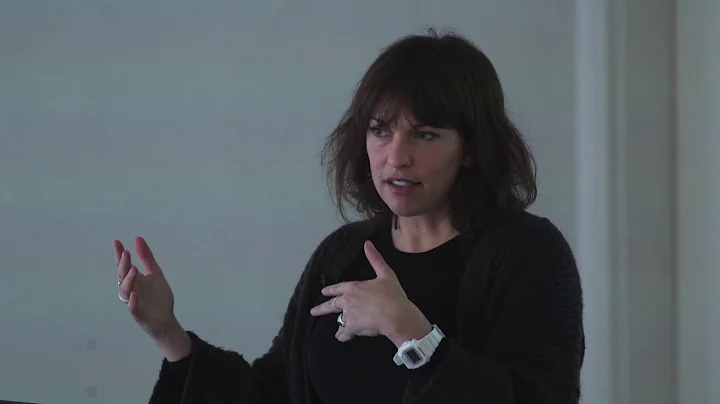 Patricia de Vries: Masks and Camouflage as Artisti...