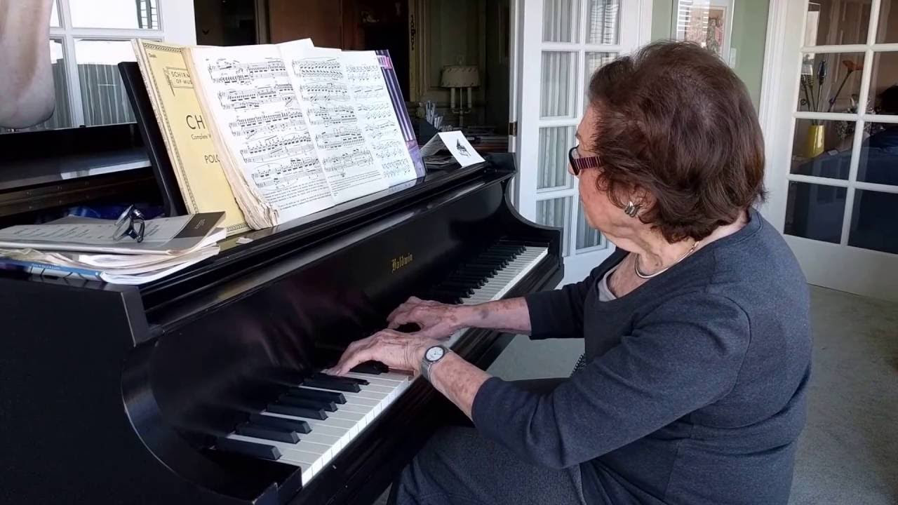 Sunset Piano Grandma Ruth Steel  102 Years Old   Beethoven Pathetique