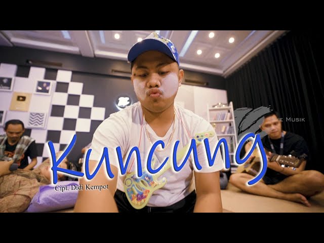 DC.MUSIK || LIK NAN : KUNCUNG (OFFICIAL LIVE VIDEO) class=