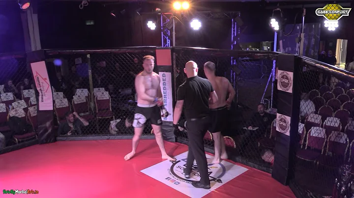 Robert Barrett vs Carl McKernan - Cage Conflict 7:...