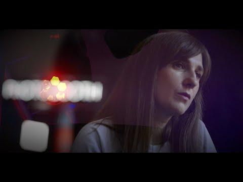 Annie Dressner - Black And White [Official Video]