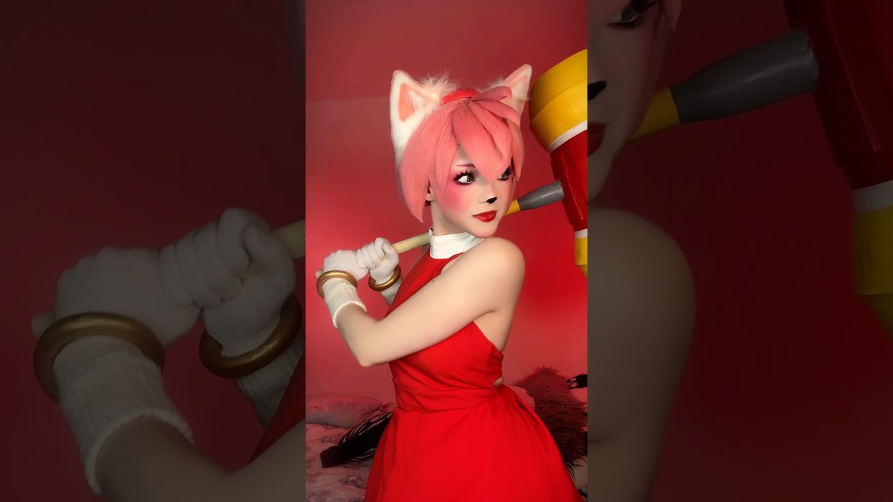 You’re too slow!! ~ Amy Rose, Sonic Cosplay #sonic #sonicthehedgehog #amyrose #cosplay