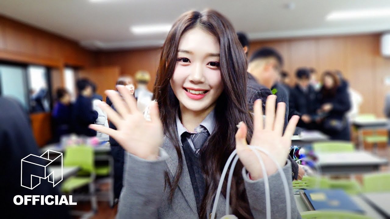 졸업식에서 미모 레전드 갱신한 유빈이! | EN JP CN | SIGNAL 240207