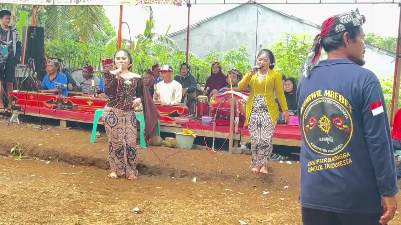 Saat Sinden Berdiri di Garis Depan, Ebeg Masuk Babak Panas