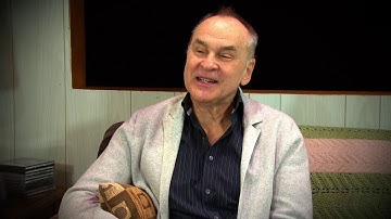 Playwright Daniel MacIvor explains his writing secrets to keep audiences engaged