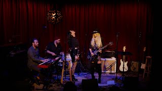 Vanessa Amorosi feat Orianthi - Still Got The Blues (Live at The Hotel Cafe)