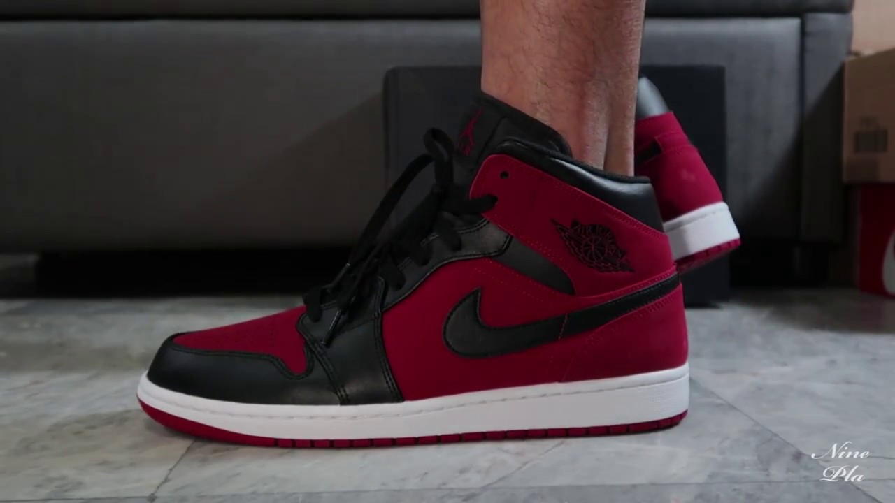 ON FEET AIR JORDAN 1 MID - YouTube