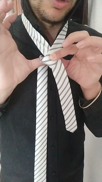 Cómo hacer nudo de corbata en 4 pasos, en menos de 1 minuto