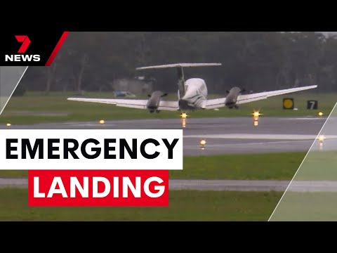 Plane makes emergency landing at Newcastle airport | 7 News Australia