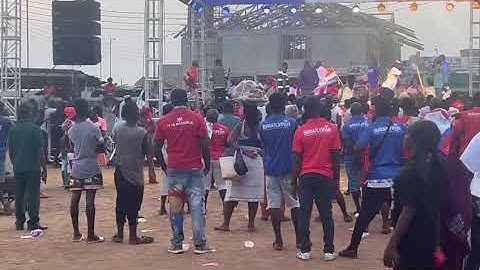 Tasso Audio 2*12" large format 3-way line array loudspeaker PT960, fill the event with lively music.