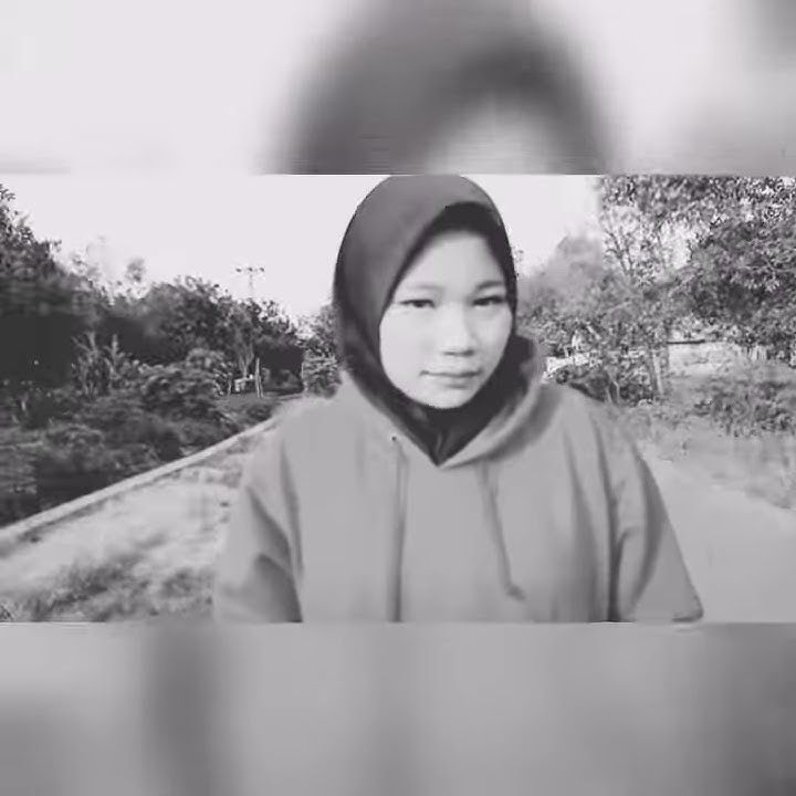 Sad girl . nolep