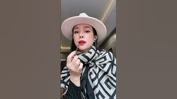 cách quàng khăn đẹp cho bạn nữ