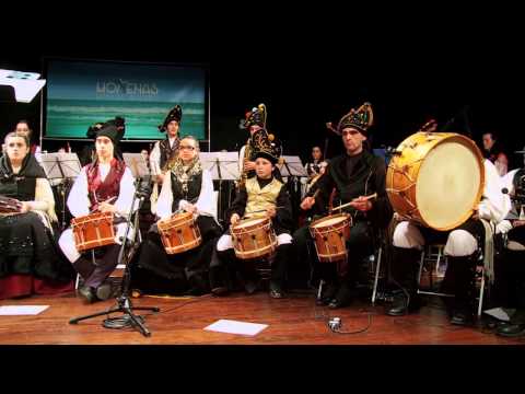 Xabier Díaz \u0026 Adufeiras de Salitre - Xota Delira (Ao Vivo)