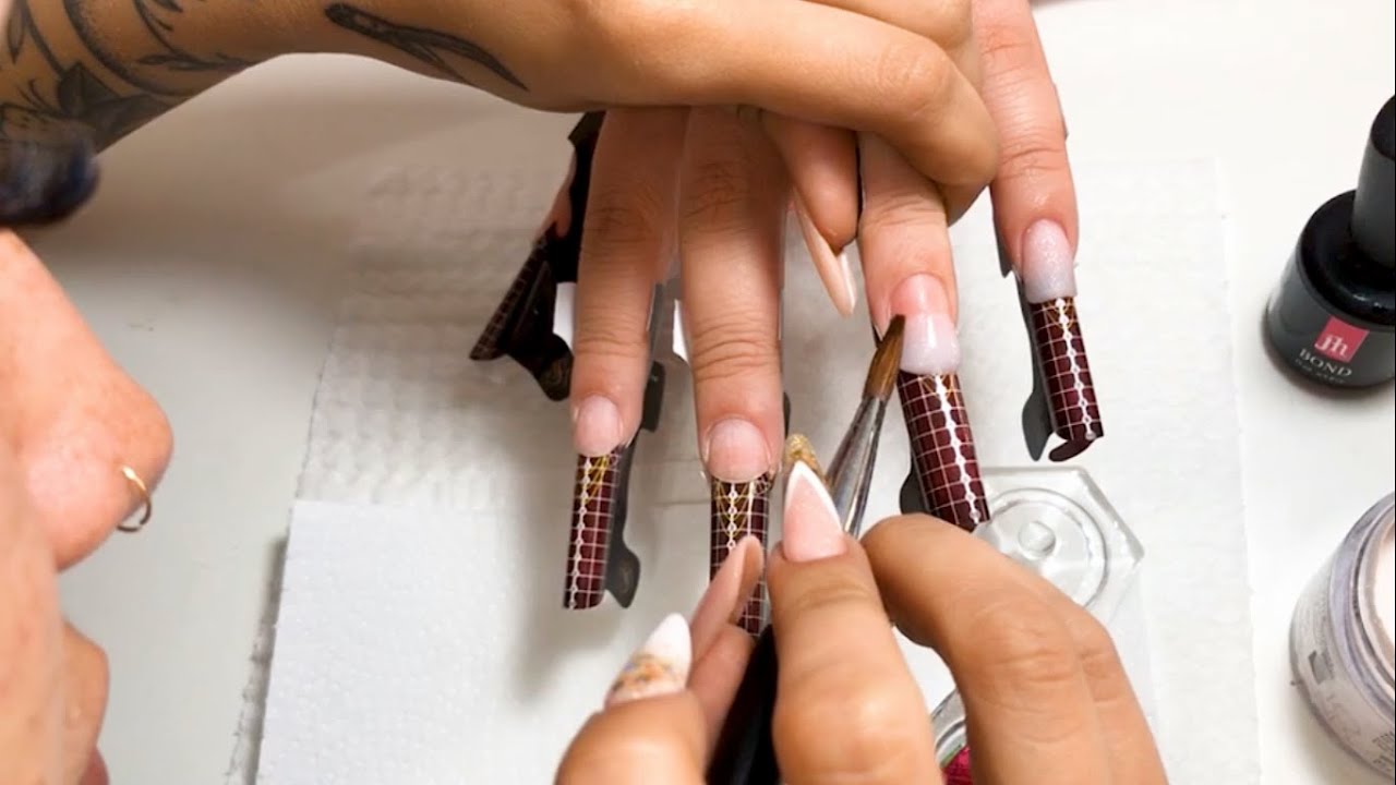 Preparação, Encaixe de Molde e Aplicação de um Alongamento Acrílico | UNHAS DE ACRÍLICO