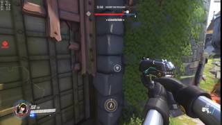 Eichenwalde....so thats what that tiny little door is for!!