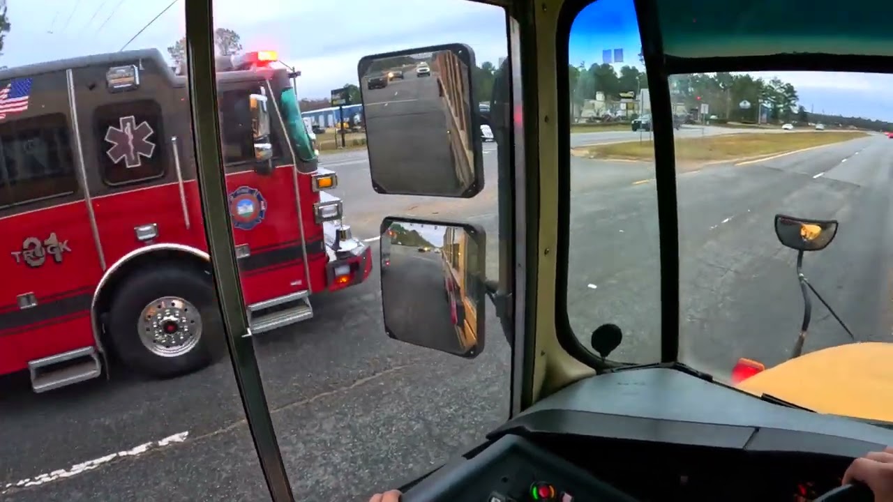 Let's Drive POV: 09-09! 2009 CE300 (MaxxForce DT)