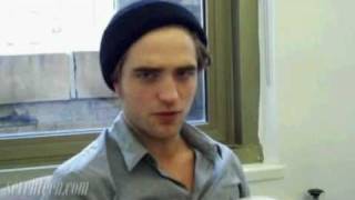 Robert Pattinson - Seventeen Valentine Shoutout