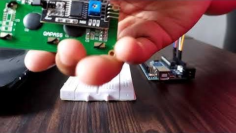 Pendeteksi Jarak Aman Menggunakan Sensor Ultrasonik (HC-SR04)