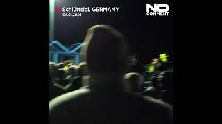 Protesting farmers prevent German vice chancellor from disembarking ferry #shorts