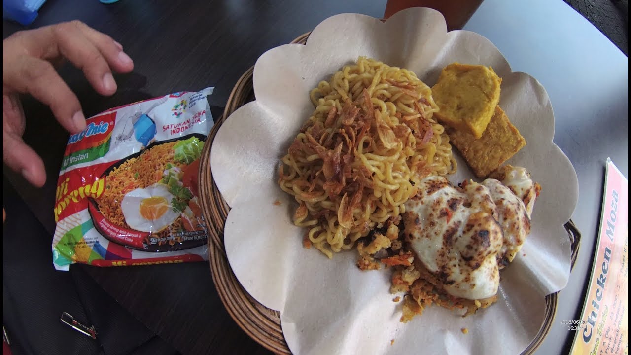 Indonesia Serpong Street Food 2733 Part.1 Indomie Chicken Mozarella