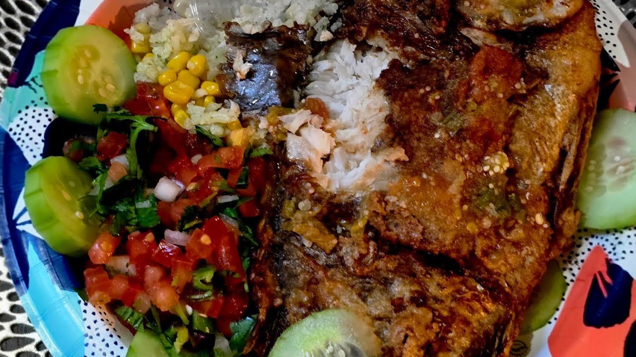 Mojarras al fritas al estilo Colima. 