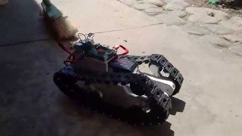 Servo driven tracked rover, with Raspberry Pi. (Field Trial)