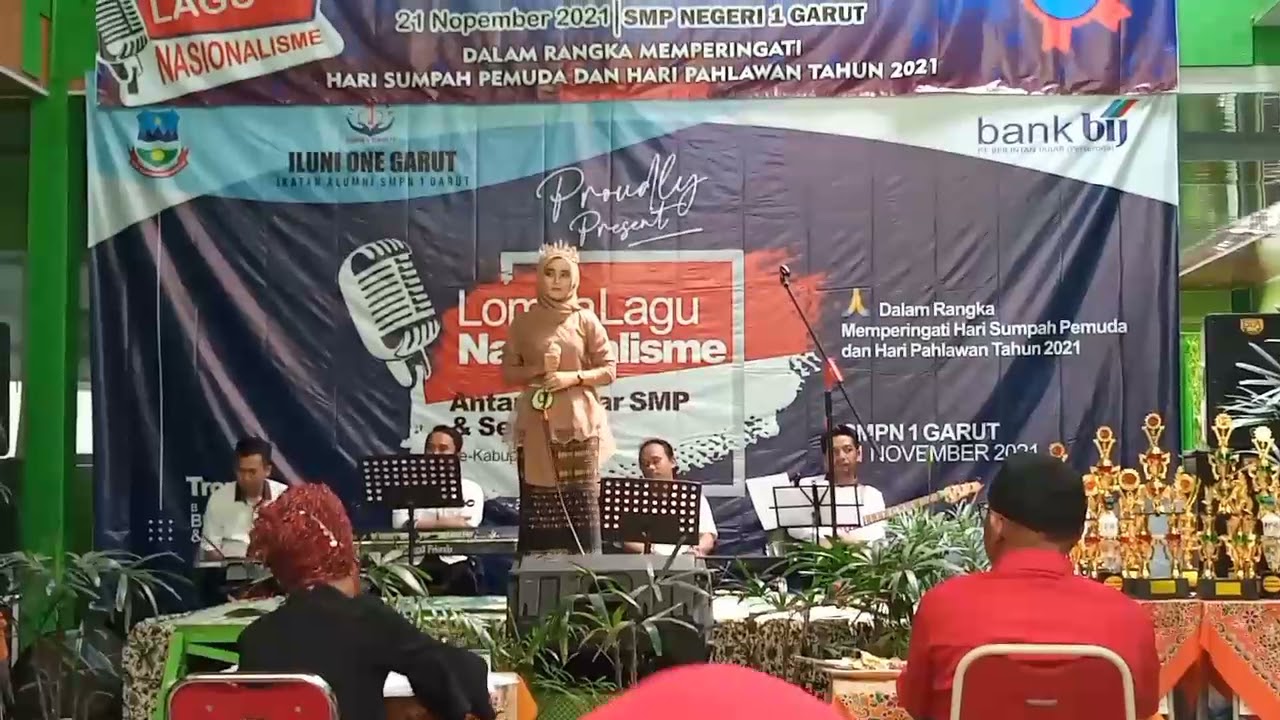Indonesia Jaya (cover) GIYA NURAHMA SMPN 3 GARUT Juara 1 Lomba Lagu Lagu Nasionalisme Iluni one 2021